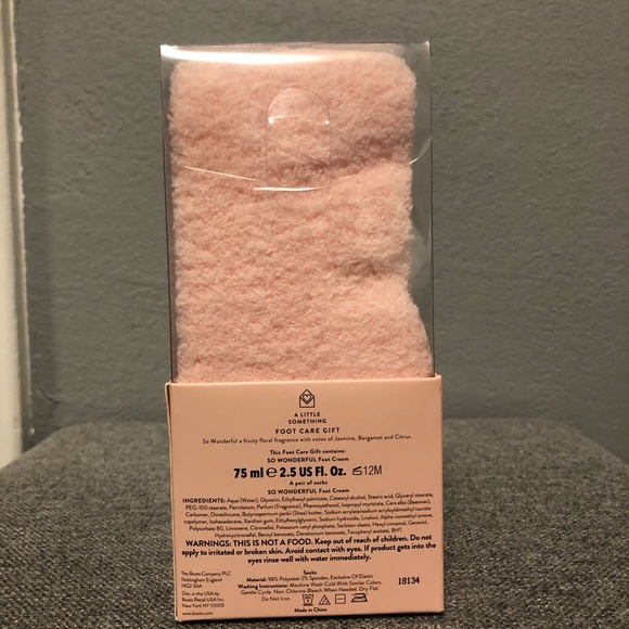 Foot cream and sock gift set - Picture 2 of 2